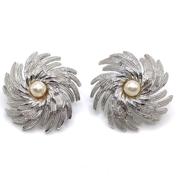 Vintage Sarah Coventry Silver-Tone Swirl Clip-On Earrings With Faux Pearl Center - Picture 1 of 8